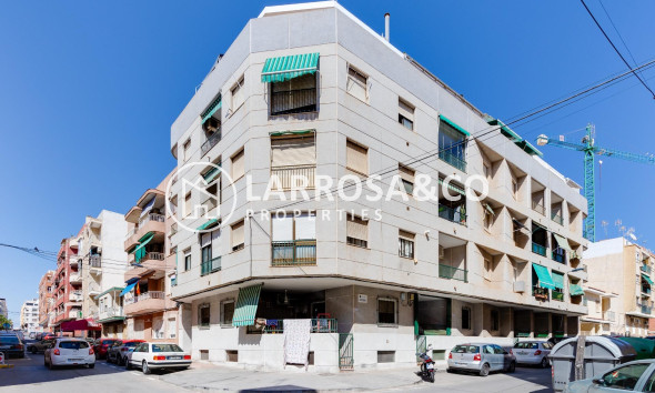 Herverkoop - Apartment - Torrevieja - Estacion de autobuses