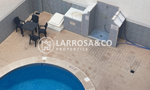 Resale - Apartment - Torrevieja - Playa del cura