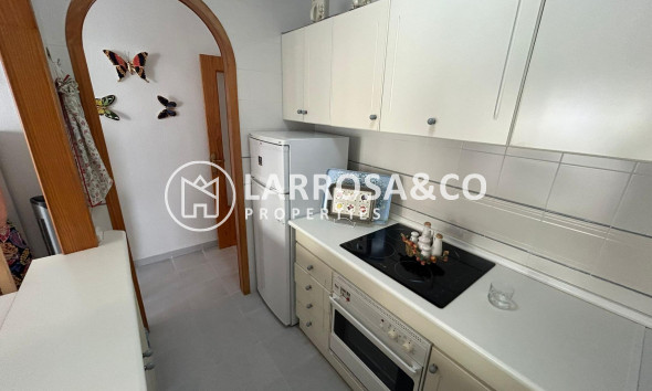 Resale - Apartment - Torrevieja - Acequion