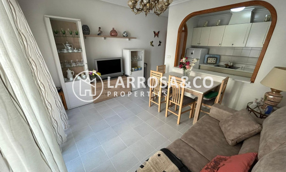 Resale - Apartment - Torrevieja - Acequion