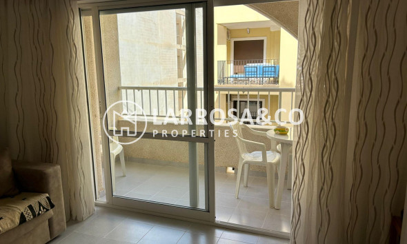 Herverkoop - Apartment - Torrevieja - Acequion