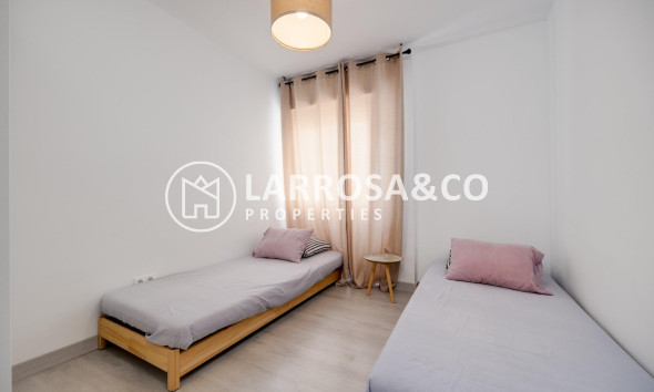 Reventa - Apartamento - Torrevieja - Playa del cura