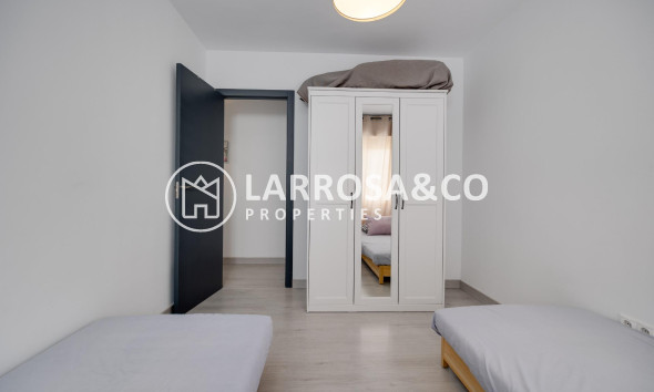 Reventa - Apartamento - Torrevieja - Playa del cura