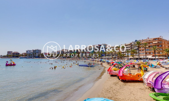 Resale - Apartment - Torrevieja - Playa del cura