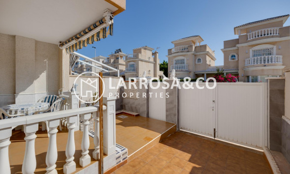 Resale - Semi-detached house - Torrevieja - Aguas nuevas 2