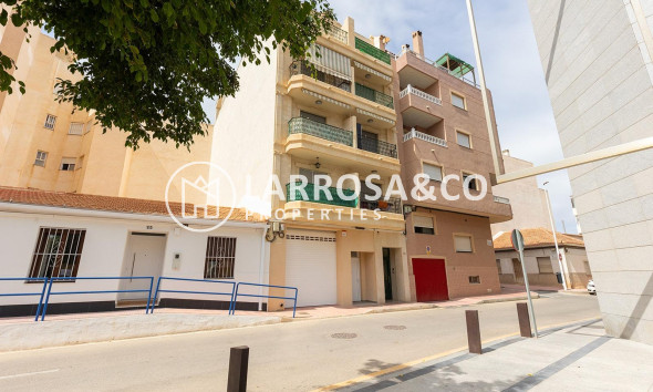 Resale - Apartment - Torrevieja - La Mata