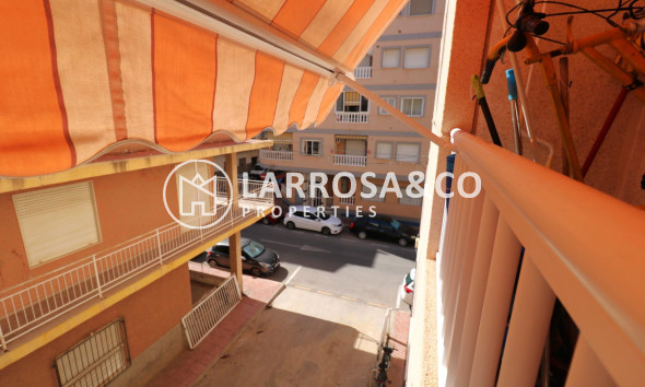 Resale - Apartment - Torrevieja - Acequion