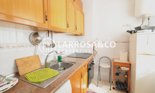 Resale - Apartment - Torrevieja - Acequion