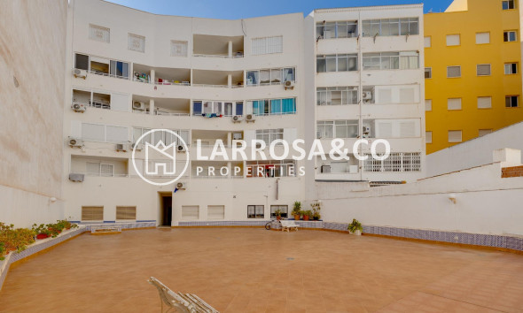 Herverkoop - Apartment - Torrevieja - Los Locos Beach