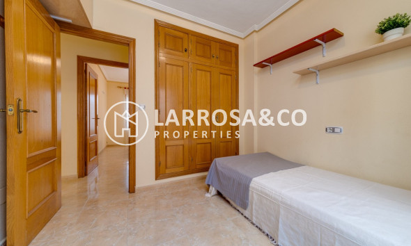 Resale - Detached House/Villa - Torrevieja - Aguas Nuevas