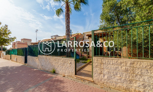 Resale - Detached House/Villa - Torrevieja - Aguas Nuevas