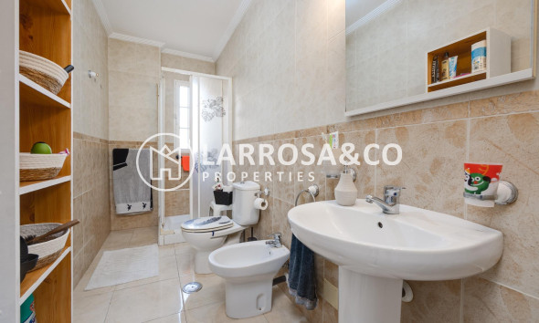 Resale - Apartment - Torrevieja - Nueva Torrevieja