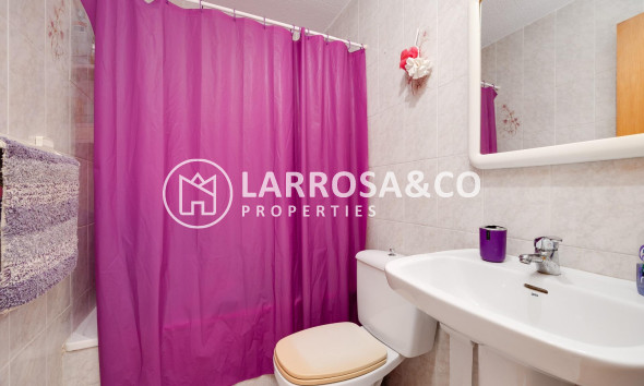 Resale - Apartment - Torrevieja - Playa del cura