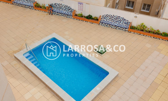 Resale - Apartment - Torrevieja - Playa del cura