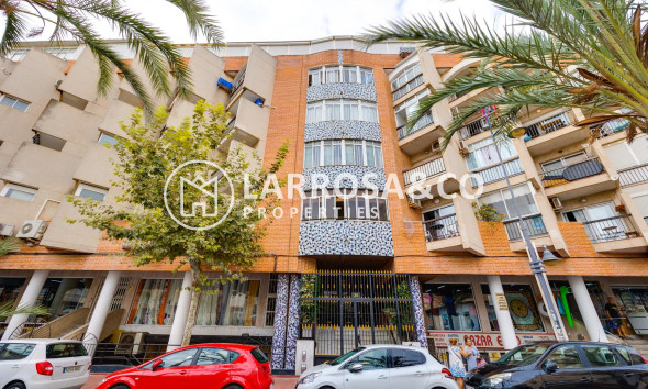 Resale - Apartment - Torrevieja - Playa del cura