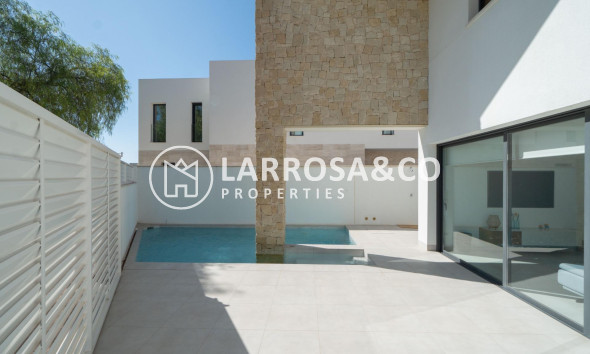 Resale - Detached House/Villa - Callosa de Segura - JUNTO CAMPO DE FUTBOL