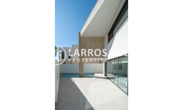 Resale - Detached House/Villa - Callosa de Segura - JUNTO CAMPO DE FUTBOL