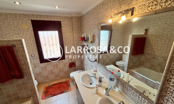 Resale - Detached House/Villa - Torrevieja Centro - Torrevieja