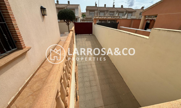 Herverkoop - Villa - Torrevieja Centro - Torrevieja