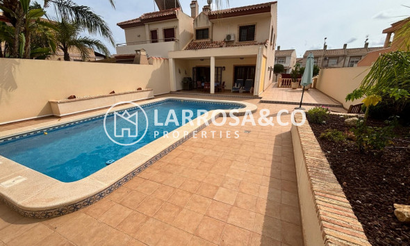 Resale - Detached House/Villa - Torrevieja Centro - Torrevieja