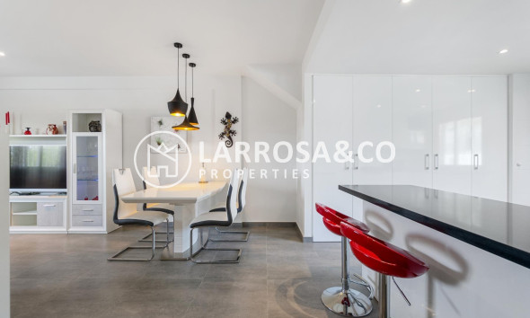 Resale - Apartment - Torrevieja - Sector 25