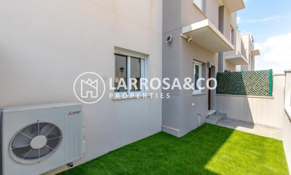 Resale - Apartment - Torrevieja - Sector 25