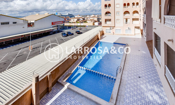 Herverkoop - Apartment - Torrevieja - Centro