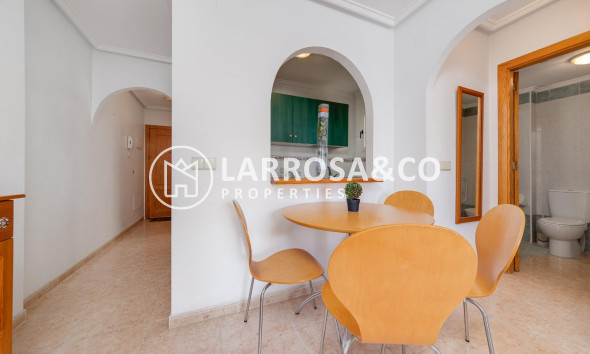 Resale - Apartment - Torrevieja - Centro