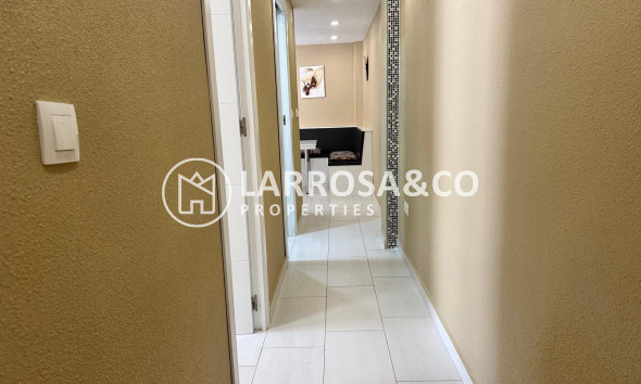 A Vendre - Apartment - Torrevieja - Paseo maritimo