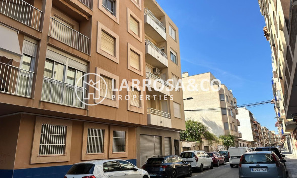 Herverkoop - Apartment - Torrevieja - Paseo maritimo