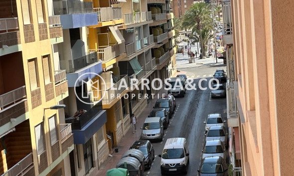 A Vendre - Apartment - Torrevieja - Paseo maritimo