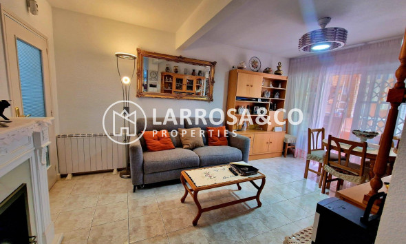 Resale - Apartment - Torrevieja - Playa del cura