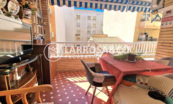 Resale - Apartment - Torrevieja - Playa del cura