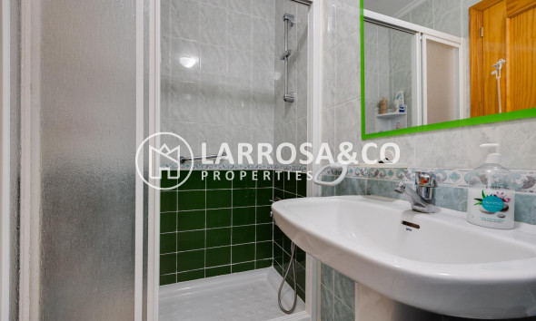 Resale - Apartment - Torrevieja - Playa del cura