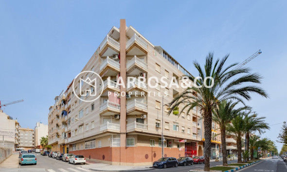 Resale - Apartment - Torrevieja - Playa del cura