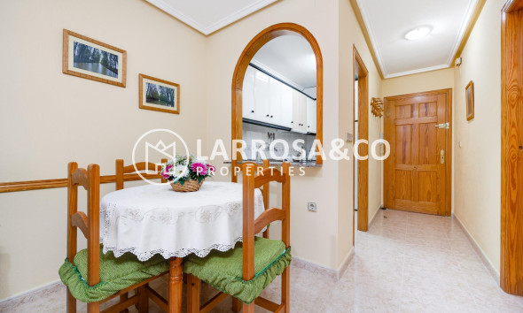 Resale - Apartment - Torrevieja - Playa del cura