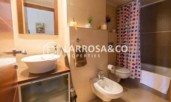 A Vendre - Apartment - Torrevieja - Paseo maritimo