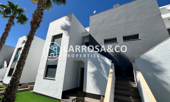 Resale - Apartment - Guardamar del Segura - El Raso