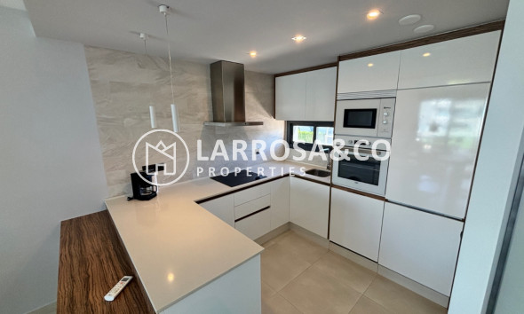 Resale - Apartment - Guardamar del Segura - El Raso