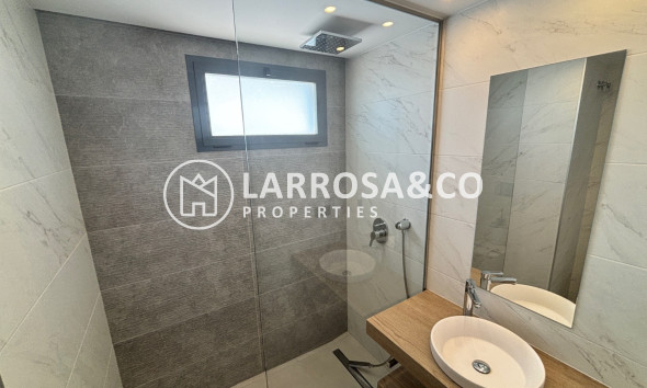 Resale - Apartment - Guardamar del Segura - El Raso