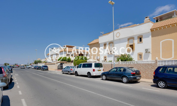 Resale - Bungalow - Torrevieja - Centro