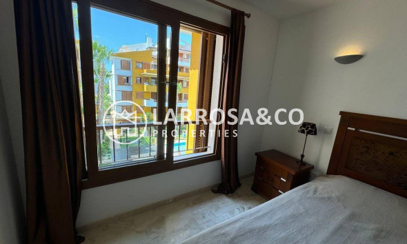 Resale - Apartment - Torrevieja - Punta Prima