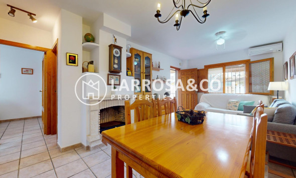 Resale - Detached House/Villa - Pilar de la Horadada - La Torre de la Horadada