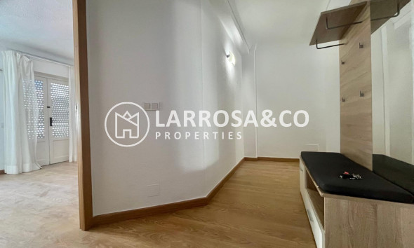 Resale - Apartment - Torrevieja - Centro