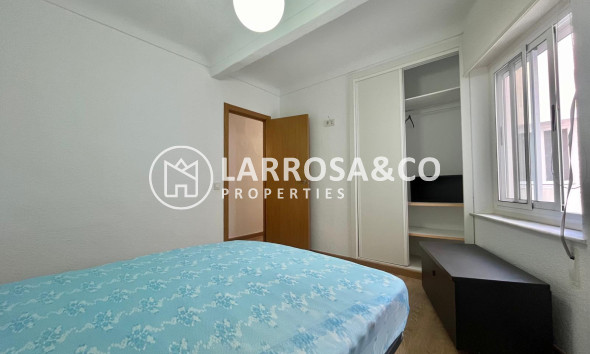 Resale - Apartment - Torrevieja - Centro