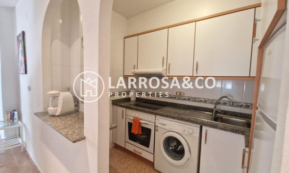 Resale - Apartment - Torrevieja - Playa del cura