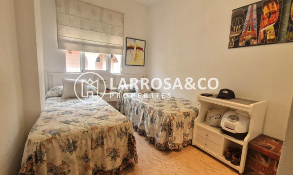 Resale - Apartment - Torrevieja - Playa del cura