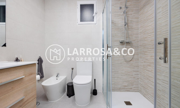 Reventa - Apartamento - Torrevieja - Playa del cura