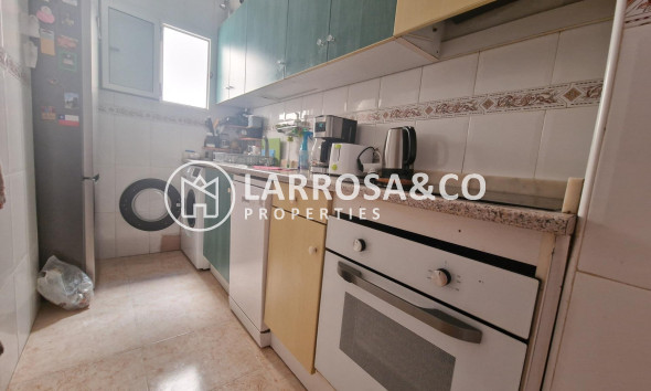 Resale - Apartment - Torrevieja - Centro