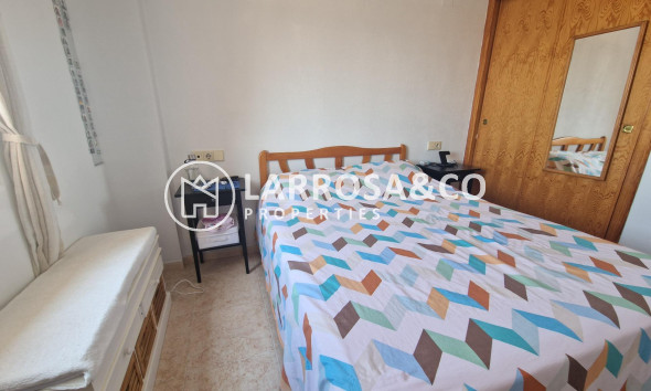 Resale - Apartment - Torrevieja - Centro